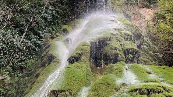 Kremiotis Waterfall