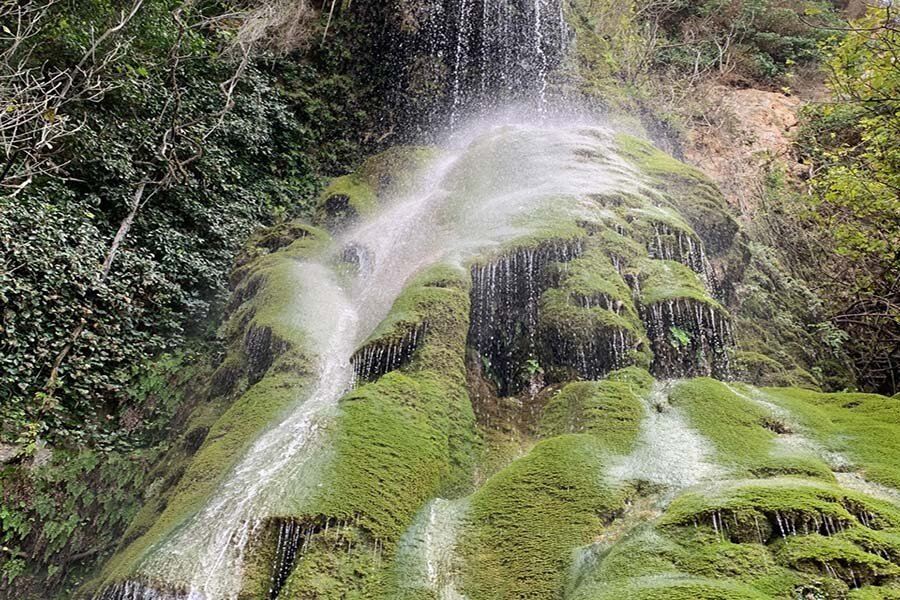 Kremiotis waterfall