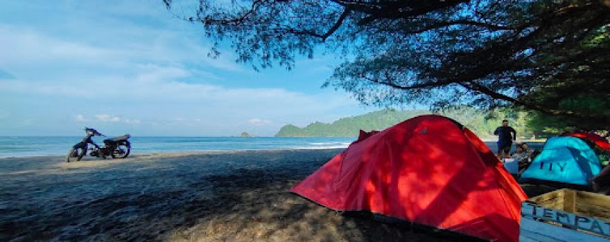 Pantai Jolosutro