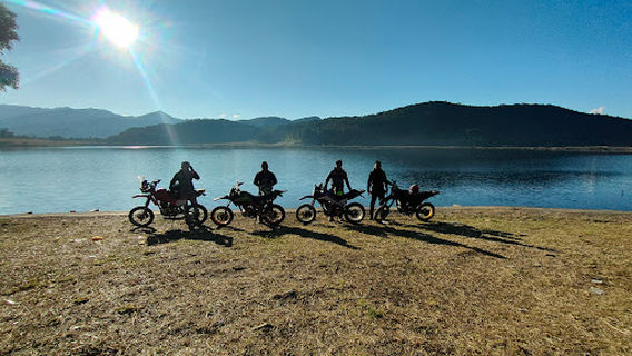 Sialkidul (Sri) Li / Rih Lake