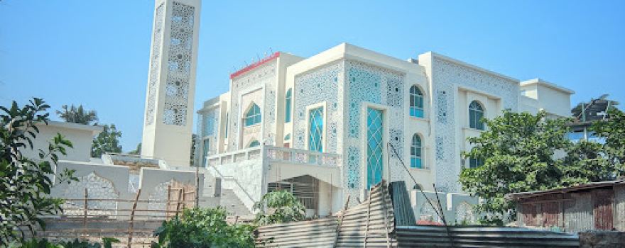Adamdighi Bus Stand Jame Masjid