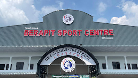 Berapit Badminton Hall