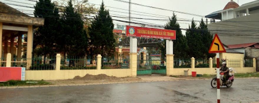 Sân vận động xã Tức Tranh