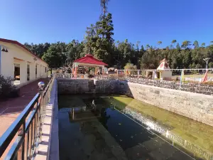 श्री बैरासकुण्ड धाम (Shiv Temple)