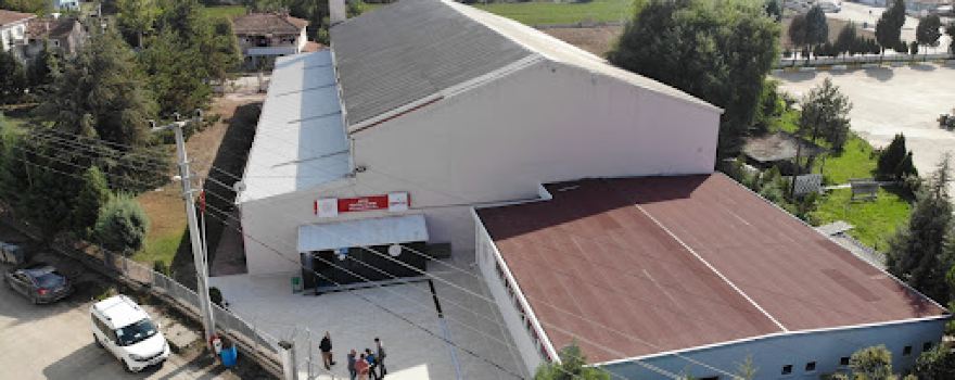Geyve kapalı spor salonu