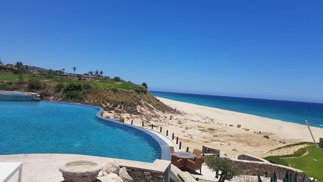 Fundadores Beach Club