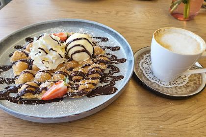 SUNSET CAFE BISTRO&INDOORSPIELPLATZ