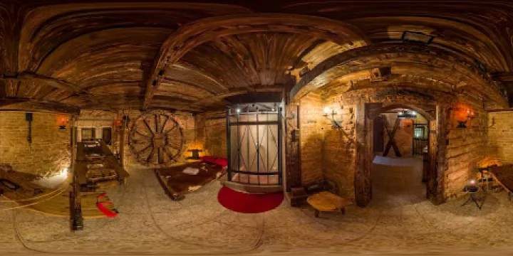 Night Club Lady Marion