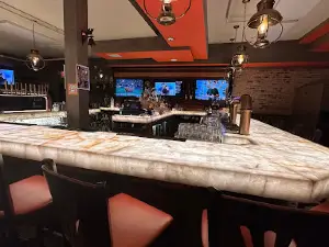 Flying Pig Tavern & Tap