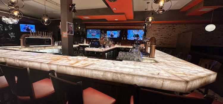 Flying Pig Tavern & Tap