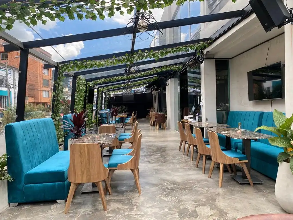 Hotels near Park 93