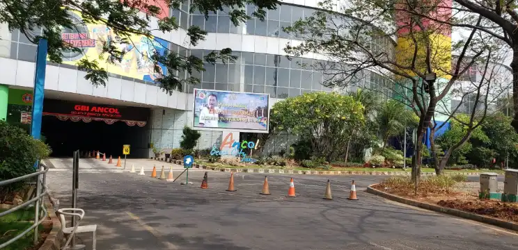 Hotels near Beach City International Stadium