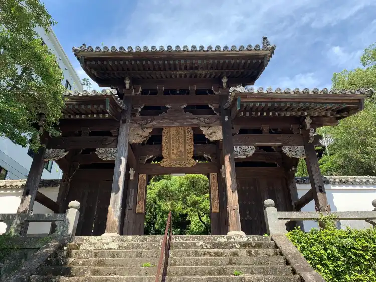 Hotels near Shofuku-ji