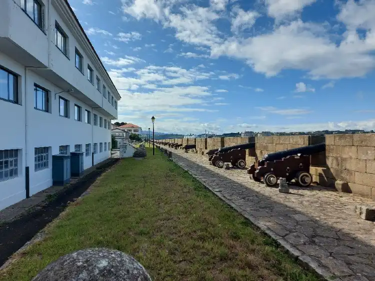 Hotels in der Nähe von Arsenal militar