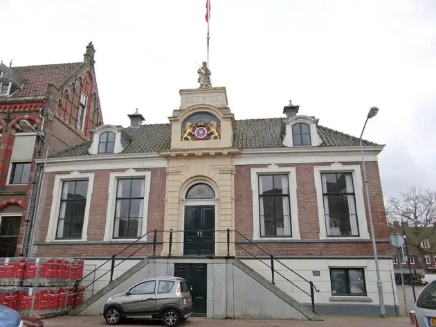 Hotels near City Hall