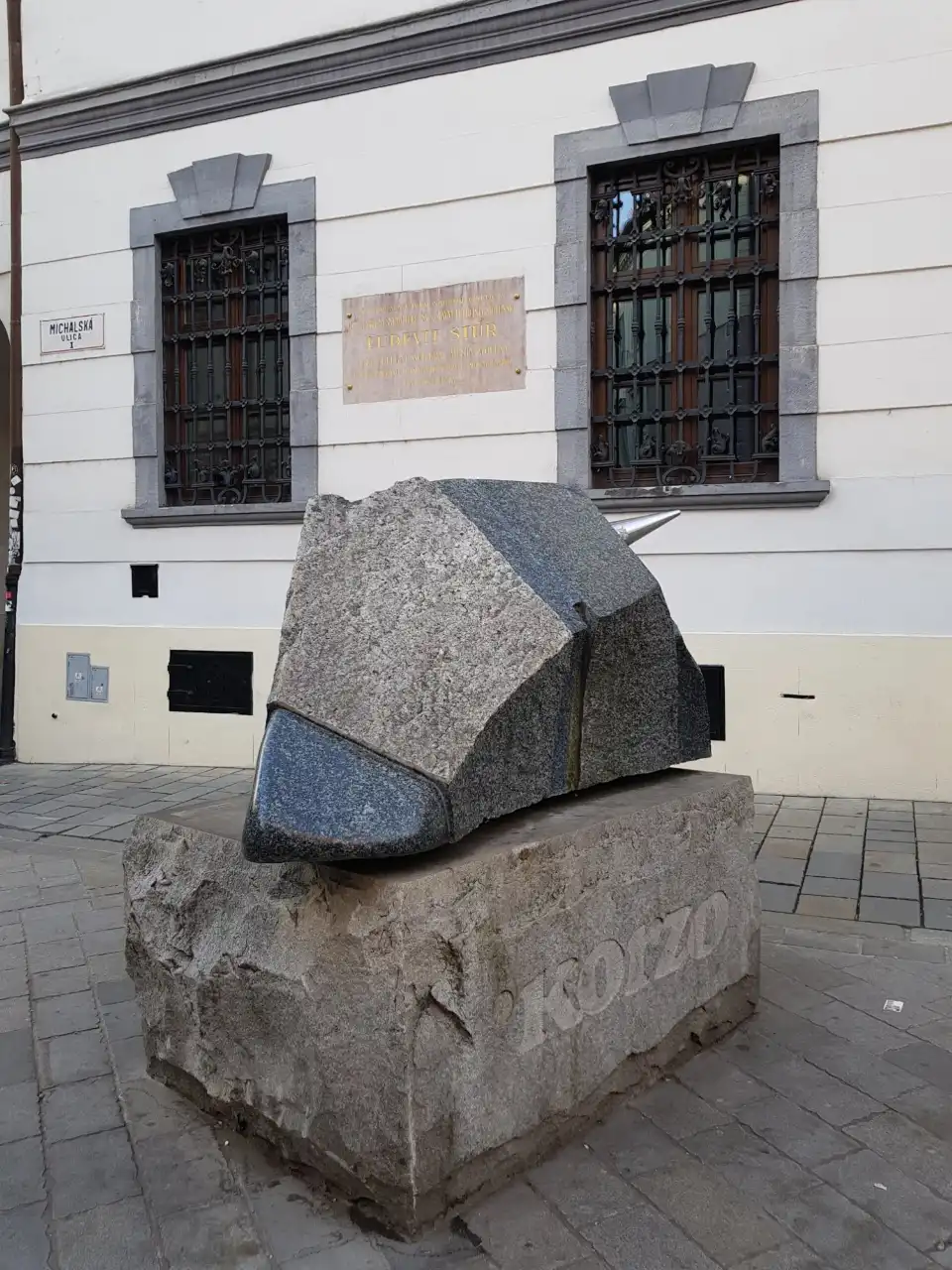 5_Stone Korzo