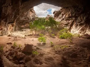 Holy Cave Ak Mosque