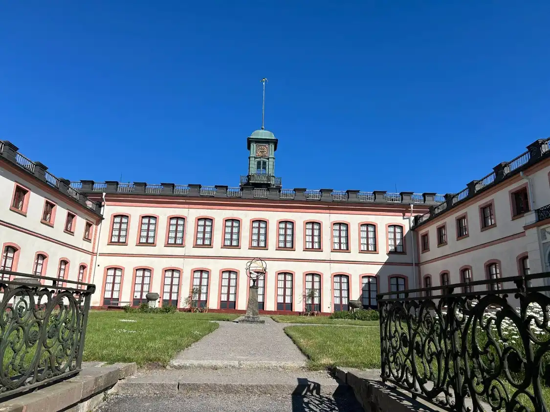 Hotels near Tullgarns Slott