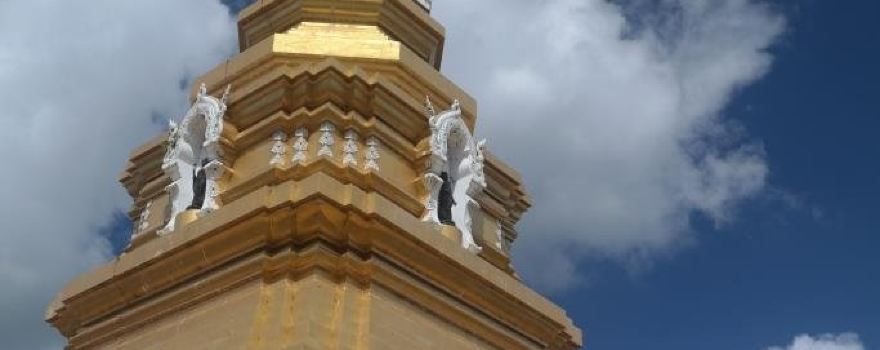 Wat Phrathat Mon Phrachao Lai