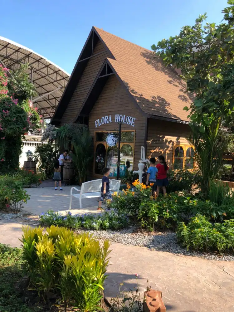 Hotels in Khao Suan Kwang District
