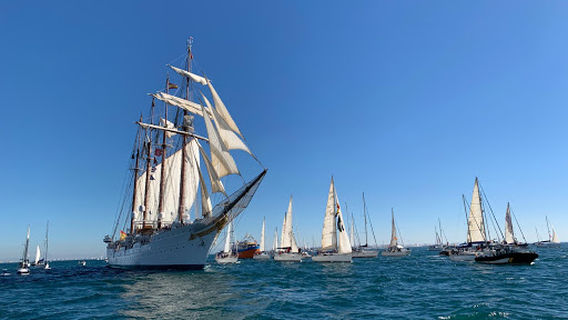 Al Rumbo Actividades Náuticas - Escuela Náutica - Paseos / alquiler de barcos y veleros Cádiz