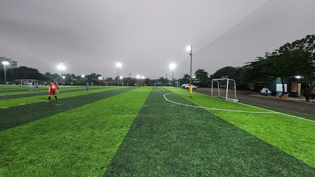 Sân bóng 237 Phú Viên