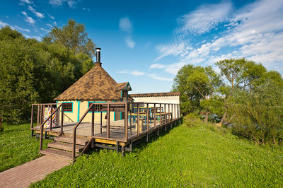 Barbekyu-Park "Zelenyy Mys"