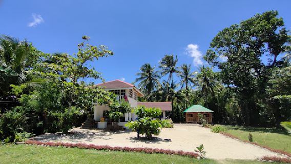 Duyong Beach & GlampSite