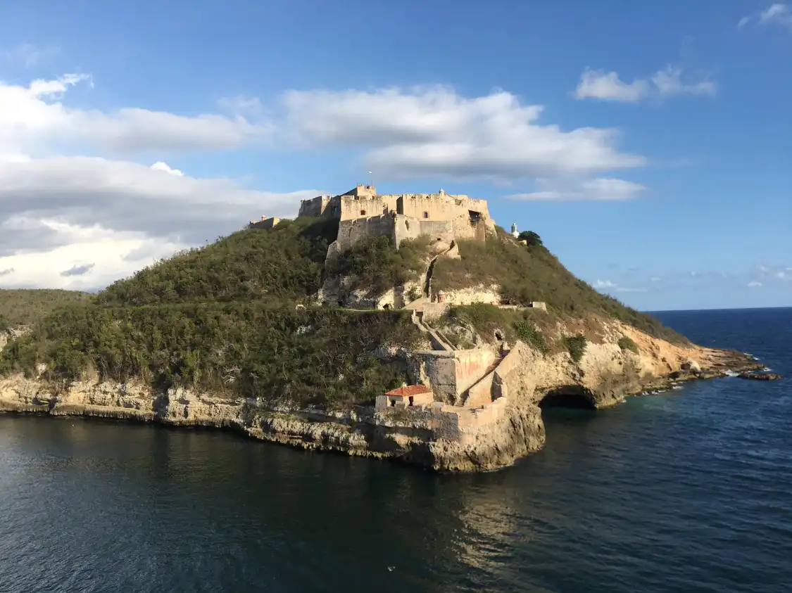 Hotels near Castillo del Morro