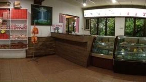 Raju's Hill Strawberry Farm