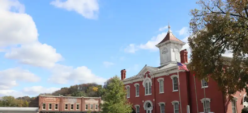 Hotels near Jack Daniel's Distillery