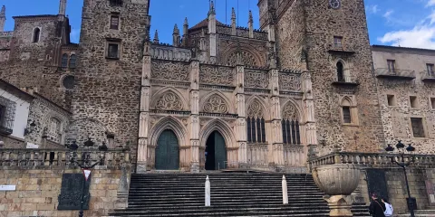 王家瓜達露佩聖母修道院