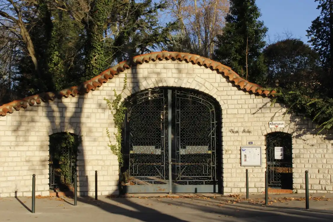 Hotel in zona Musée d'Histoire Naturelle