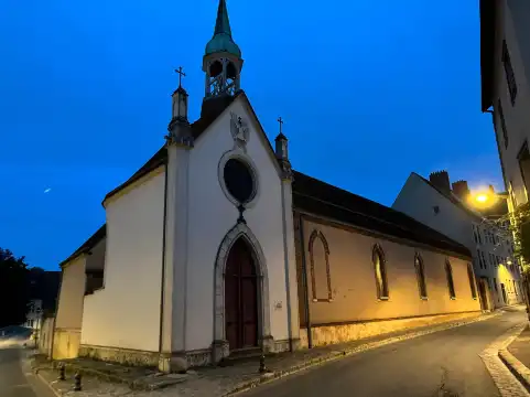 Hotels near Tourist Office of Chartres