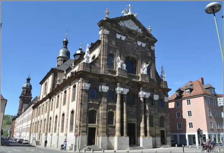 Hotels near St. Michael's Church