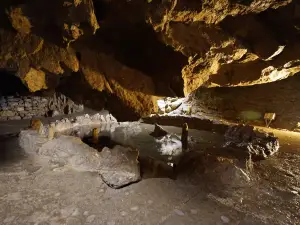 Villanova Caves