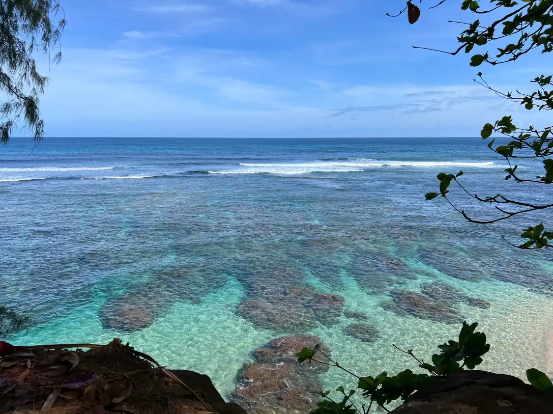 Hotels near Hideaways Beach