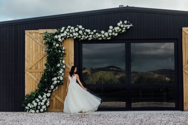 The Hunting Lodge - Winery, Restaurant, Lawn Bar & Events Venue
