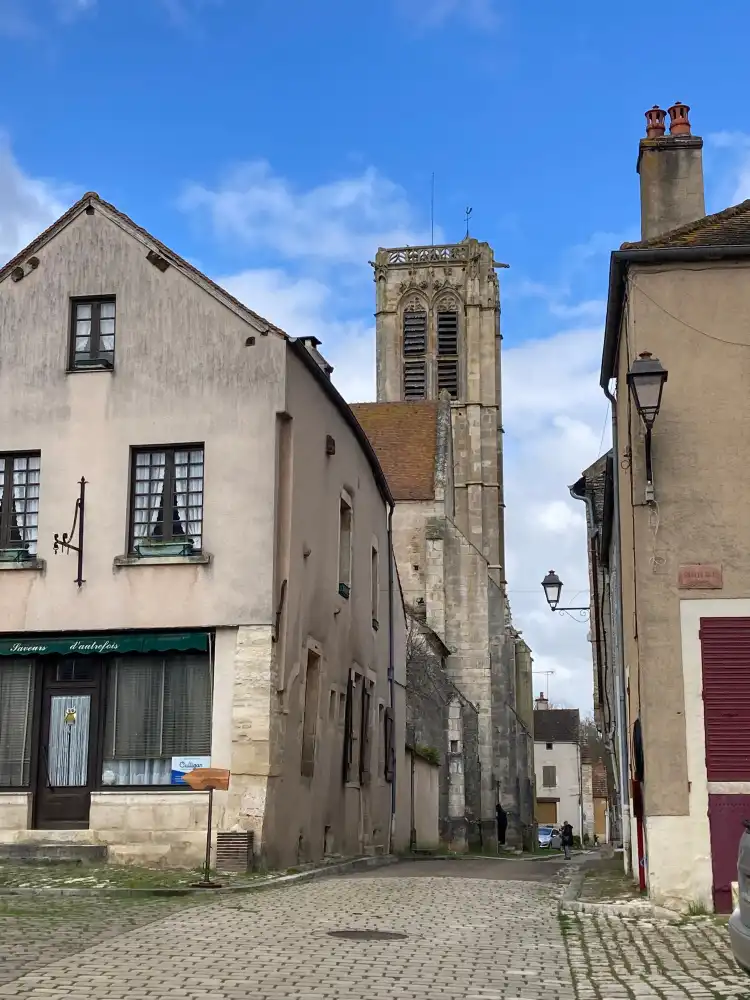 Hotels in Noyers