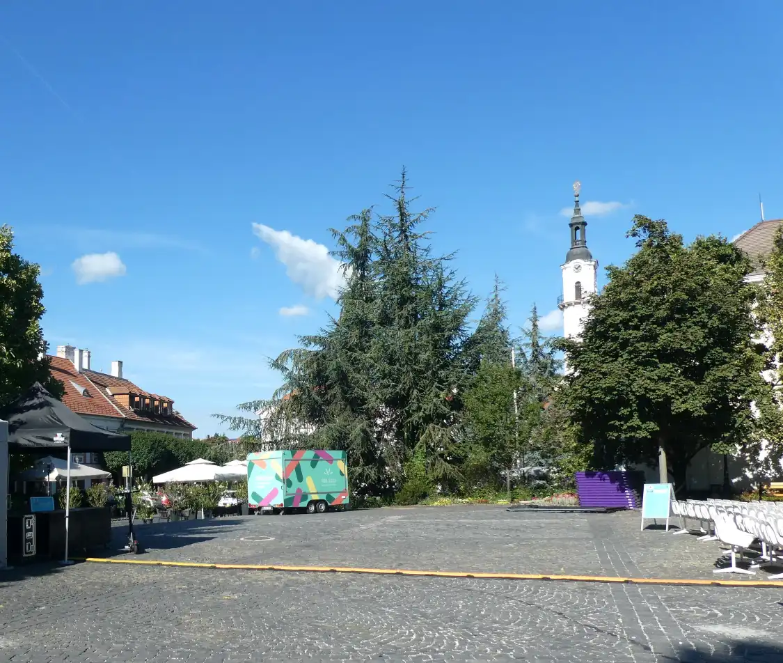 Hotels near Ovaros Square