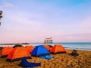Pantai Lon Malang