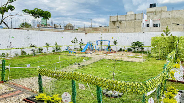 Neápolis Casa Jardín