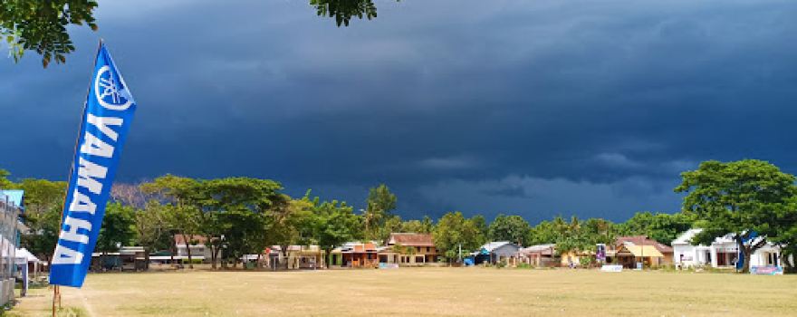 Lapangan Sepak Bola Ujung Loe
