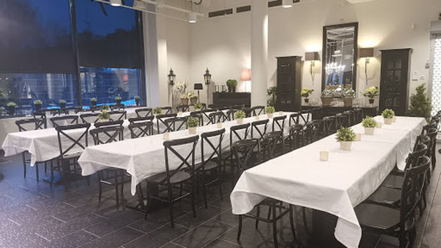 Kokous- ja juhlatila Aleksanterinpuisto