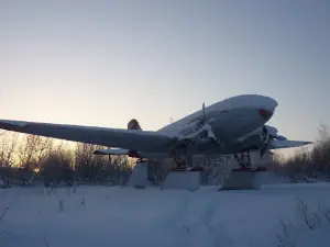 Monument Aircraft DC-3 (Li-2)
