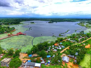 Salin Watthae Lake