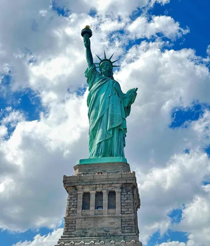 2_Statue Of Liberty Cruises With Landing