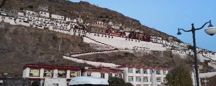 Gandian Quguo Temple