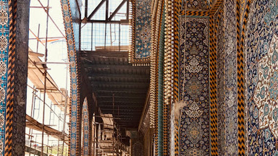 Maqam E Sahebaz Zaman