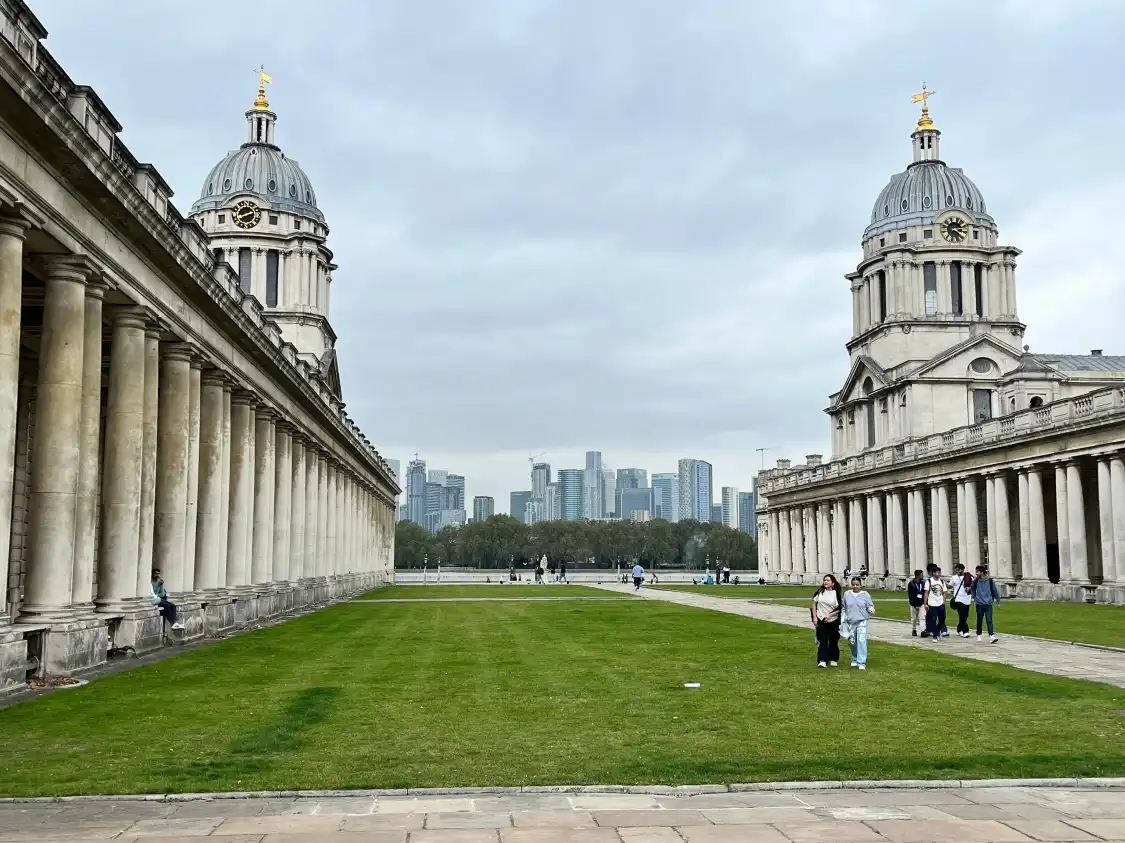 아일랜드 가든스 주변 호텔